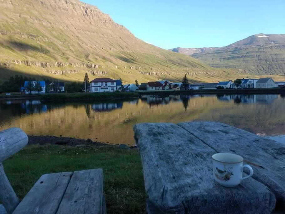 Nylenda Apartment Seyðisfjörður Bagian luar foto
